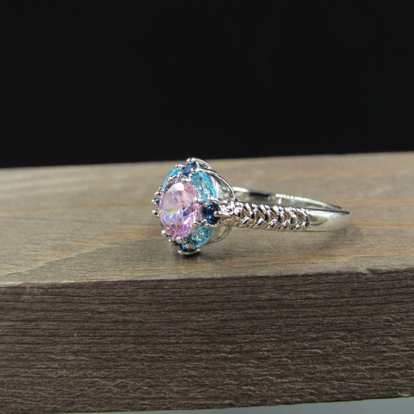 Size 9 Silver Tone Multiple Color Cubic Zirconia Band Ring Vintage - Picture 2 of 7